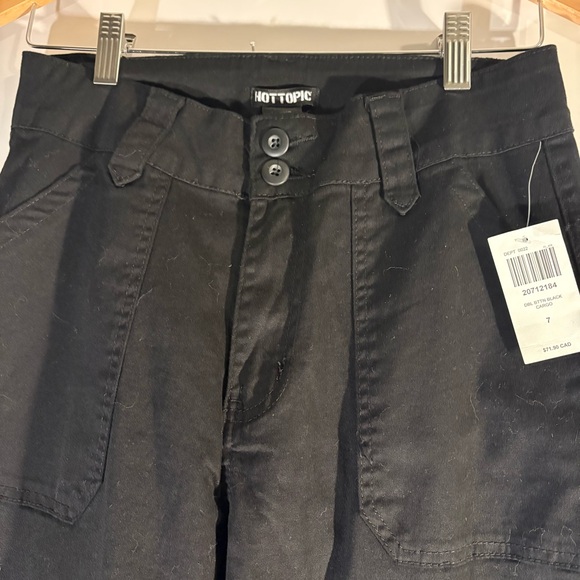 Women’s Hot Topic Black Cargo Pants, Sz 28 waist, wide leg style, NWT. - Picture 3 of 13